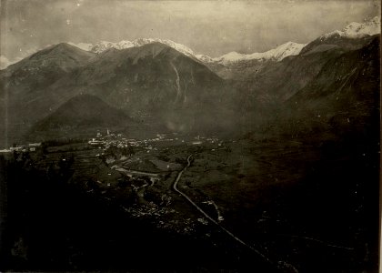 Blick nach Norden auf Tolmein und seinen nördlichen Hintergrund. Standpunkt, Ostabhang von Kote 509. (BildID 15465691)