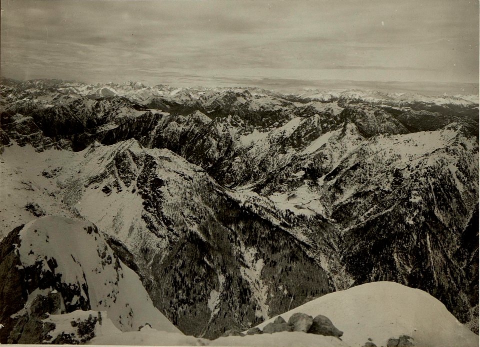 Blick vom Großen Nabois nach West, Nordwest gegen den Montasch (Bramkofl) und Somdogna-Sattel. Standpunkt, Großer Nabois. (BildID 15466510)