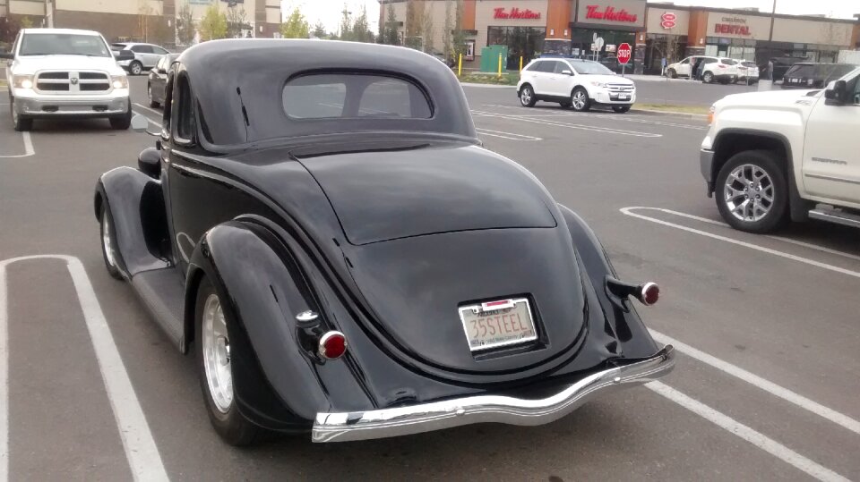 Coupe black alberta