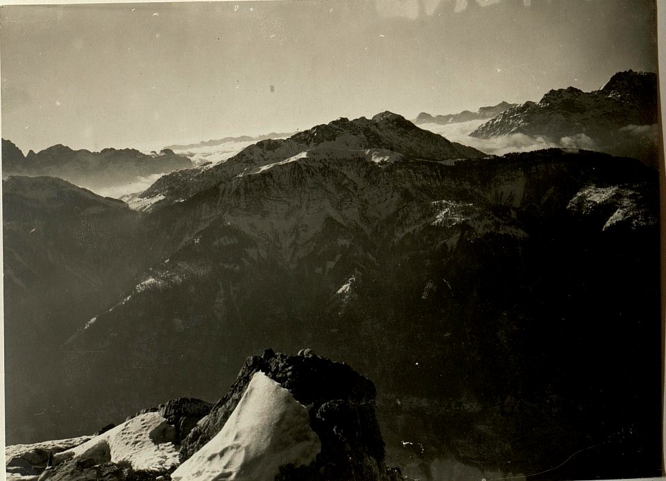 Blick vom Gisnitz gegen Südosten, Süden und Südwesten. (BildID 15466356)