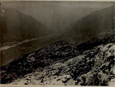 Blick vom kleinen ROMBON auf die feindlicher Stellungen auf CUKLA. Aufgenommen am 24. Juli 1916. (BildID 15478409) photo