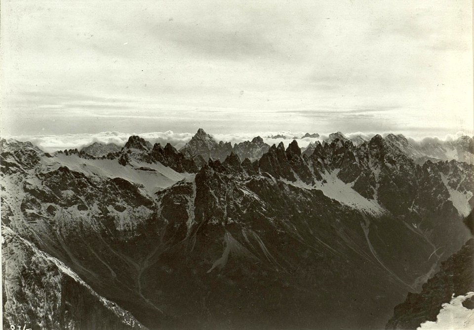Blick vom Hochalmspitz gegen Monte Franza Kote 2329 Monte Rinaldo. (BildID 15463085)