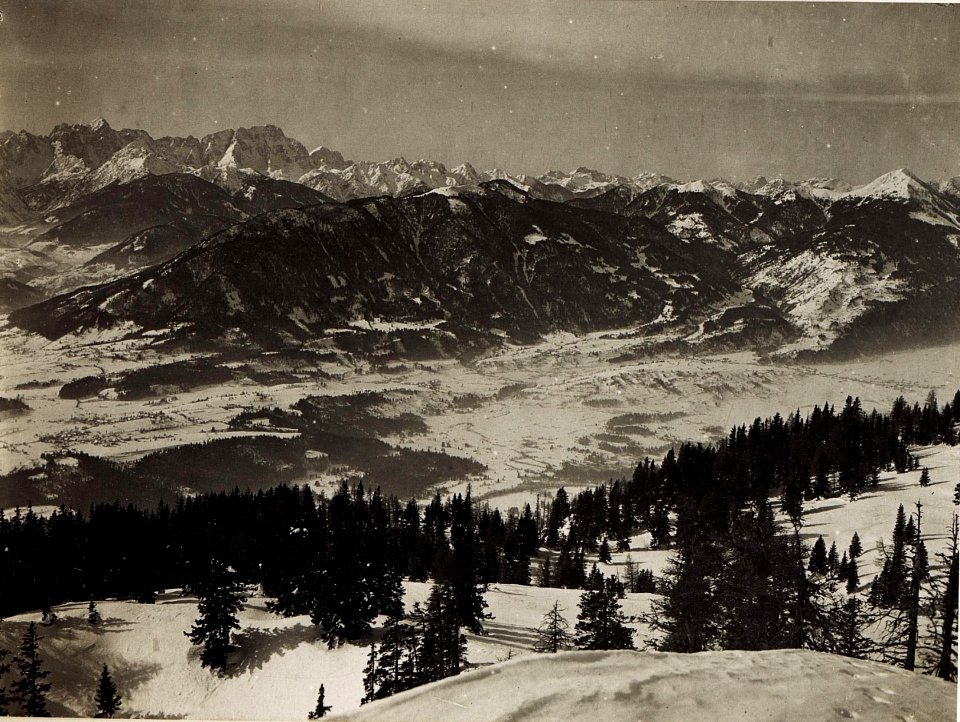 Blick vom Rosskofel + 1795 Dobratsch gegen Triglav, Mangrat, Wischberg u.s.w.(4 Negative) (BildID 15496927)