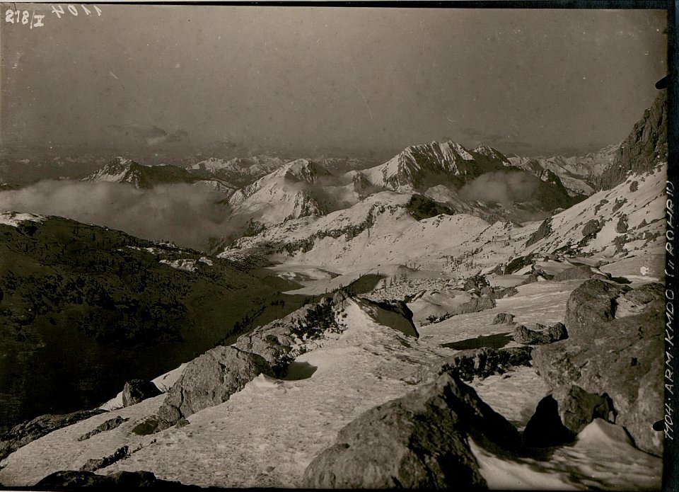 Blick vom Rudniksattel gegen Westen. Standpunkt, Westlich der Kote 2001. (BildID 15736751)