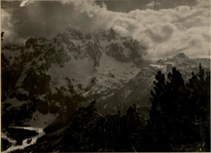 Blick von der Kote 1515 gegen den Montasch, aufgenommen am 4. Mai 1916 (BildID 15474221)