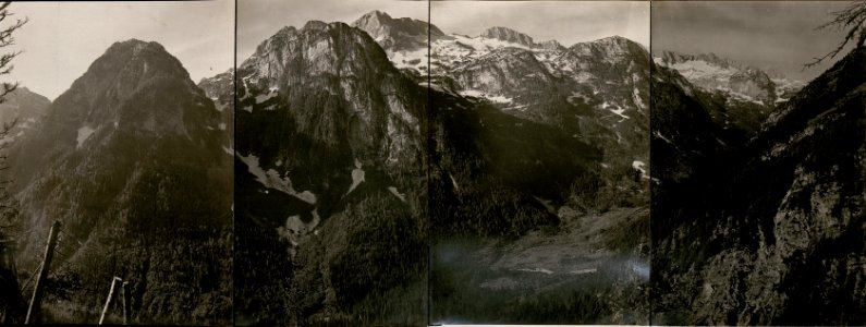 Blick von der Fischbachalm 1412 auf die deutsche Kanzel (in der Mitte ungefähr die Stellungen (Waldvogel) itl.Kanzel Kl.u.Gr.Confin, Vrsic, Lopa Nordabhang, Vk.Bavka, Seebachtal. (unten feindl.Stellun (BildID 15800737)