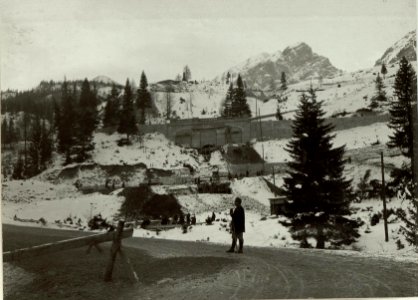 Blick von der Serpentine Nr..3 gegen die Passhöhe. (BildID 15464446)