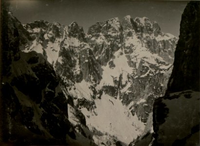 Blick von der Naboisscharte gegenden Montasch, aufgenommen am 4. Mai 1916 (BildID 15474207)