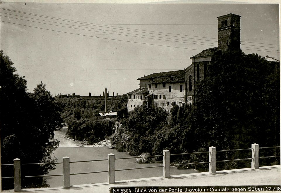 Blick von der Ponte Diavolo in Cividale gegen Süden 22.7.18 (BildID 15620843)