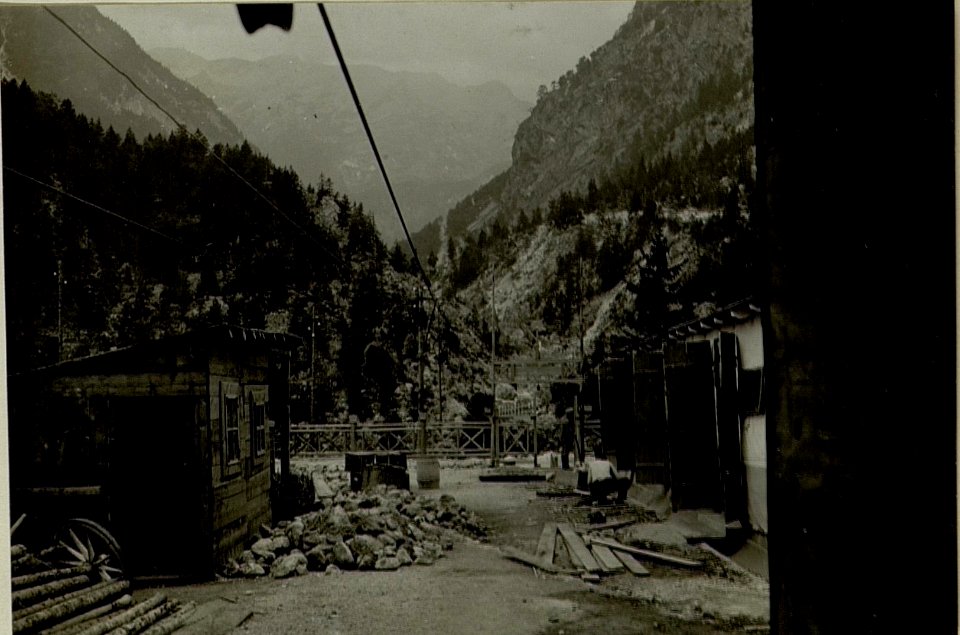 Blick von der Station Baumbachhütte zur Trasse. (BildID 15481037)