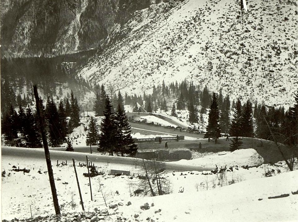 Blick von der Serpentine Nr. 6 gegen die Rimlhütte. (BildID 15464453)