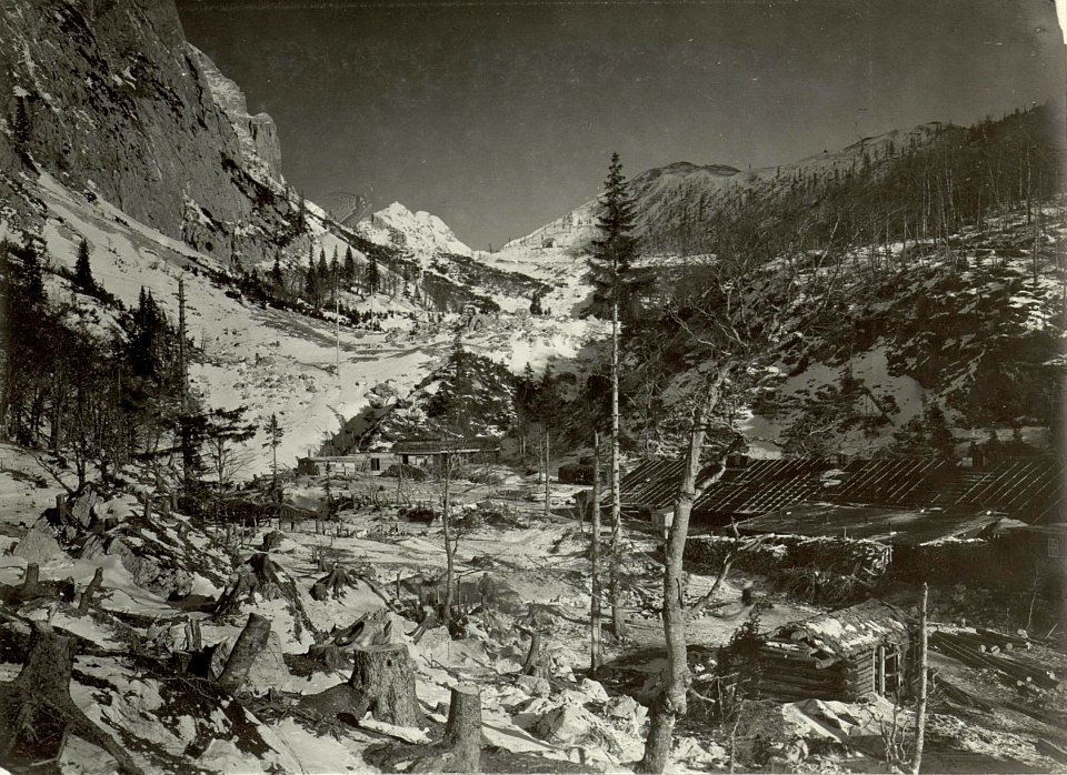 Blick von der Telephonstation Schütthalde gegen den Pass nach Norden. (BildID 15464551)