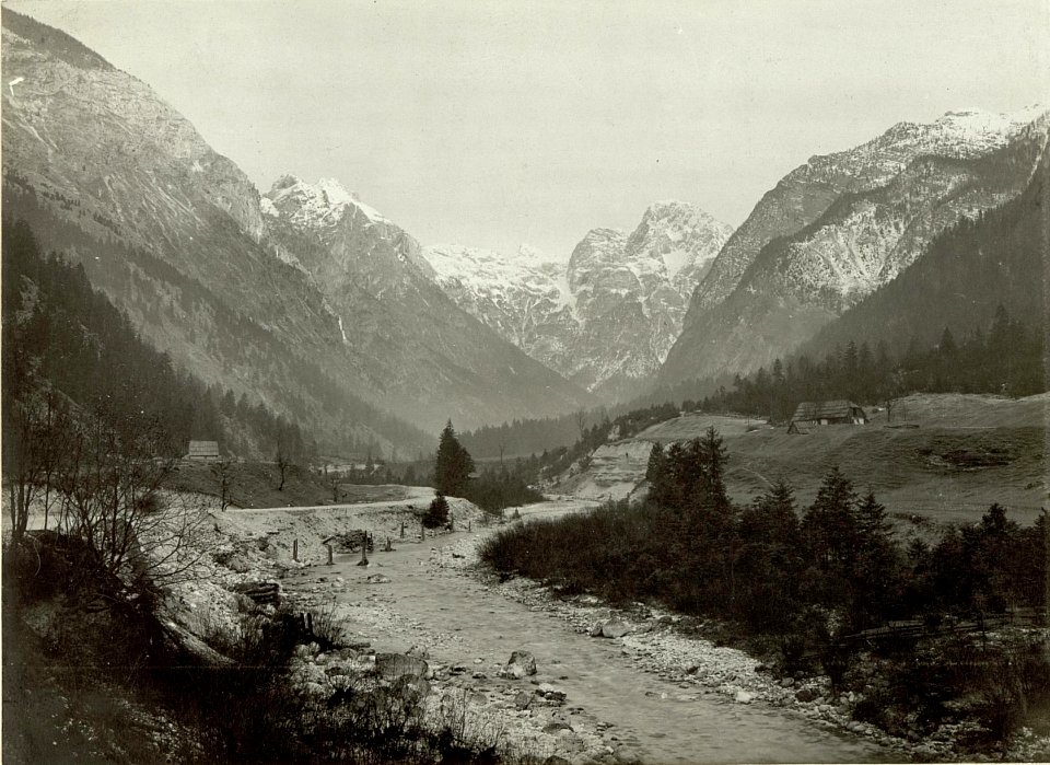 Blick von Pod Skalo auf den Bihavec. Isonzotal. (BildID 15464748)