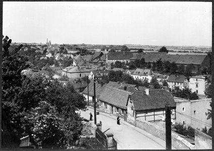 Blick über Fliederberg und Uthmannstraße mit Gasthof Dorf-Schänke photo