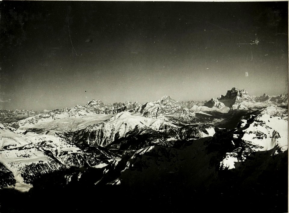 Blick von Mezzodikreuz, Fedajatal, Mesolina, Col di Lana. (BildID 15588197)