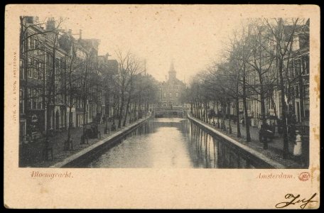 Bloemgracht met op de achtergrond de Raampoort in de Marnixstraat. Uitgave N.J. Boon, Amsterdam photo