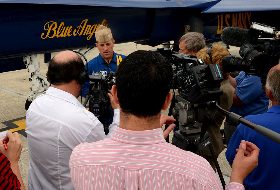 Blue Angels commanding officer conducts news conference. (8636663307)