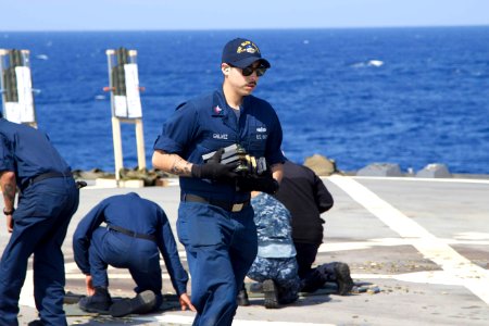 Blue Ridge Live-Fire Exercise & Man Overboard Drill 140325-N-zz999-023