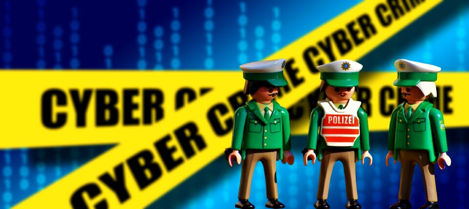 Green figures funny