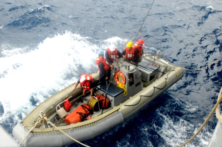 Blue Ridge rescues fishermen in Philippine Sea 150325-N-SX614-058
