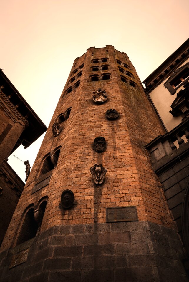 Building travel landmark