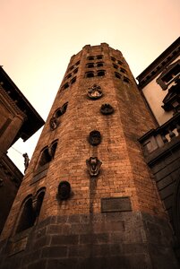 Building travel landmark