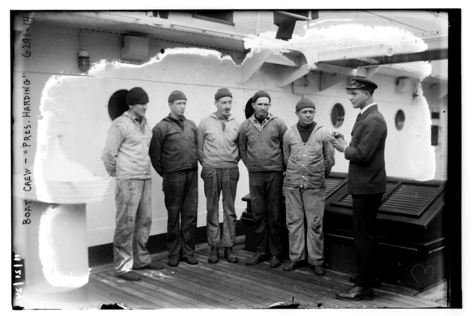 Boat Crew - PRES. HARDING LCCN2014717878