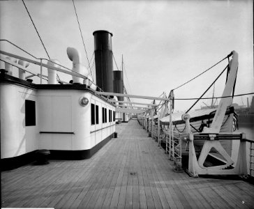 Boat Deck on the 'Balmoral Castle' (1910) RMG G10623 photo