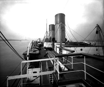 Boat Deck on the 'Missanabie' (1914) RMG G10959