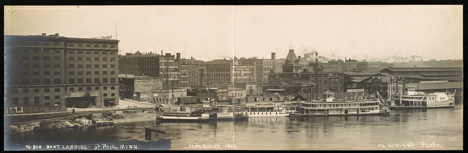 Boat landing, St. Paul, Minn. LCCN2013647318 photo