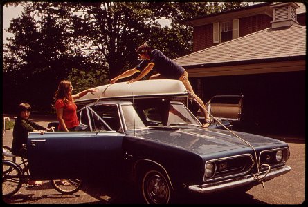Boaters-unload-canoe-near-the-ohio-river-september-1972 7651295202 o