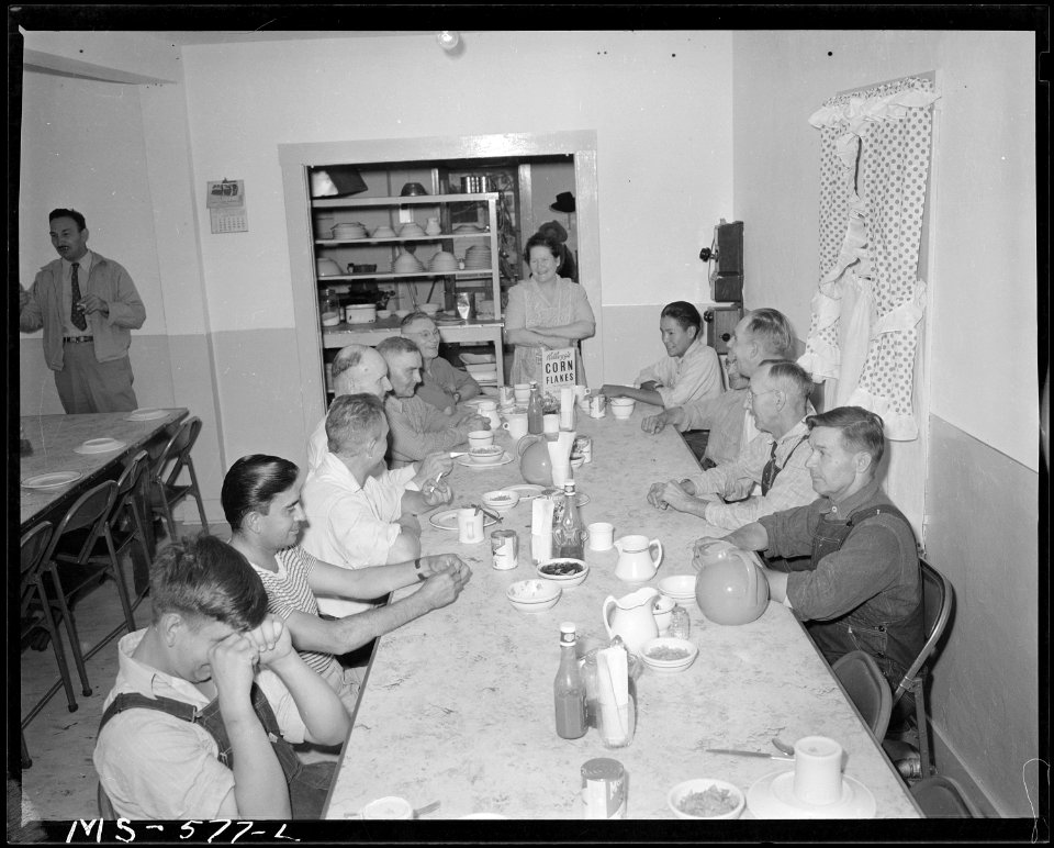 Boarding house for miners. Columbia Steel Company, Columbia Mine, Columbia, Carbon County, Utah. - NARA - 540499