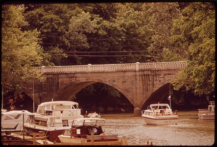 Boating-on-the-ohio-river-june-1972 7651284778 o