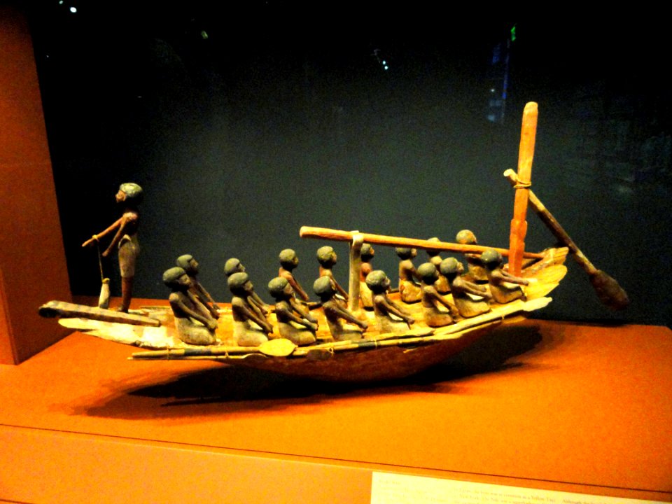 Boat model, possibly from Meir, Egypt, Middle Kingdom, late 12th Dynasty, c. 1855-1795 BCE - Nelson-Atkins Museum of Art - DSC08065