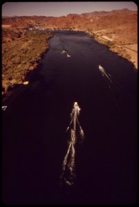 Boating-on-the-colorado-river-below-parker-dam-may-1972 6990462490 o