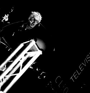Bob Isherwood 2007 Clio Accepting Award BW