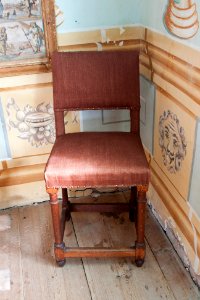 Bockbord gjort av omålad furu och stolar av ek, 1600-tal - Skoklosters slott - 95176
