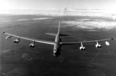 Boeing B-52D in flight 061127-F-1234S-020