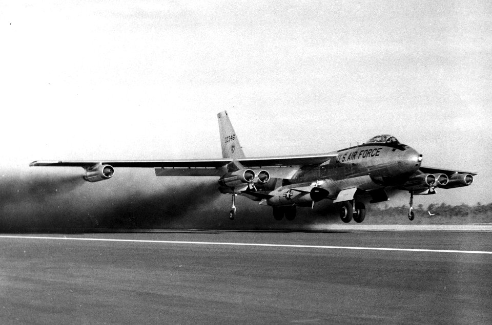 Boeing YDB-47E (SN 53-2346) taking off with GAM-63 061025-F-1234S-007