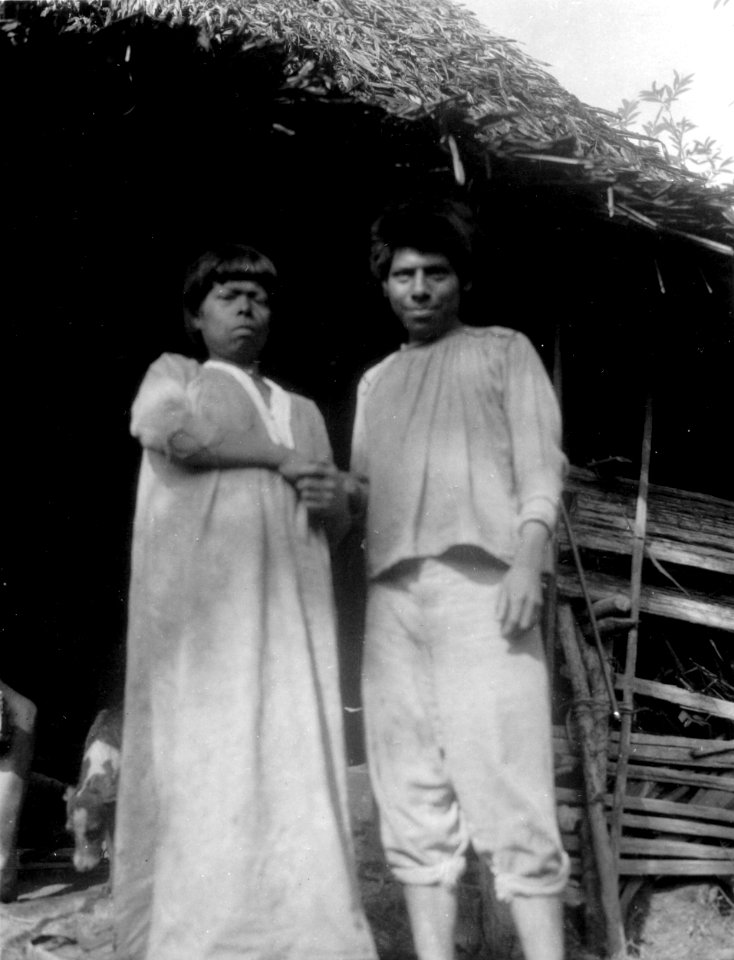 Bogotáindianskt äkta par. Veraguas. Panama - SMVK - 004280