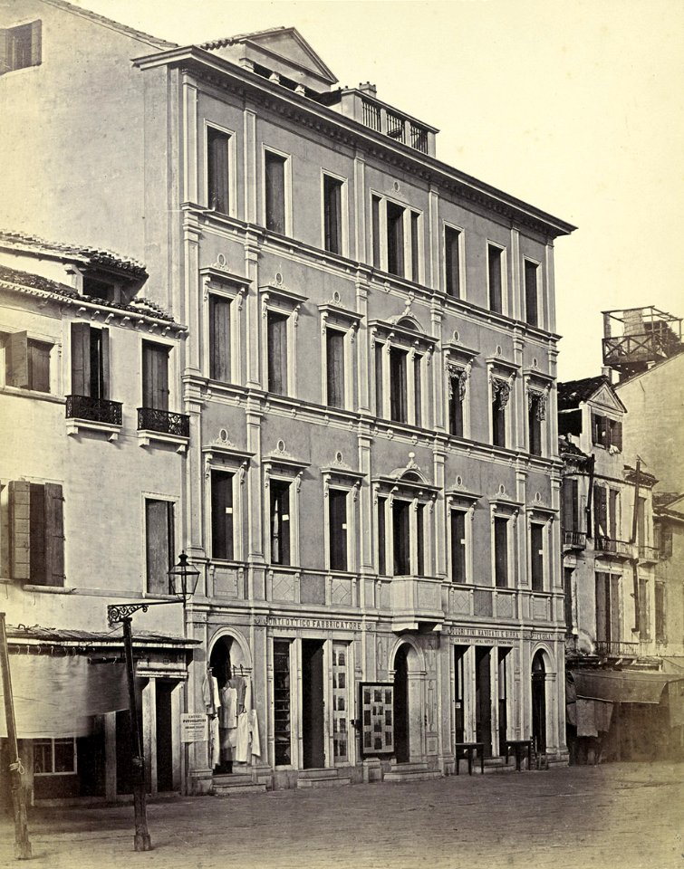 Carlo Ponti's shop in Venice