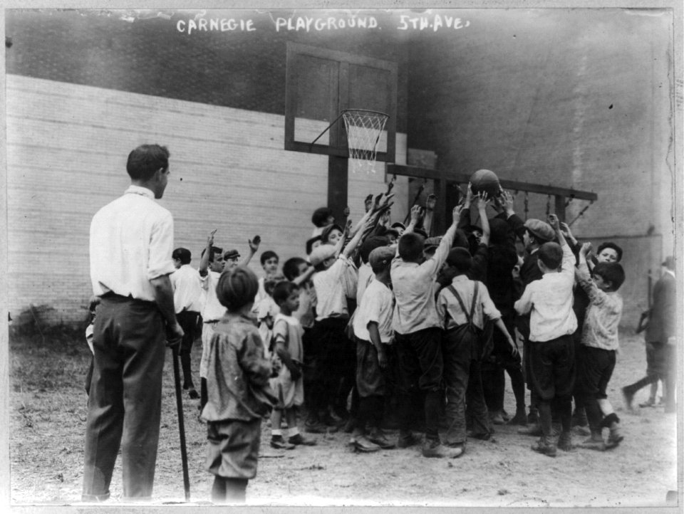 Carnegie Playground, 5th Ave., New York City LCCN2003656219
