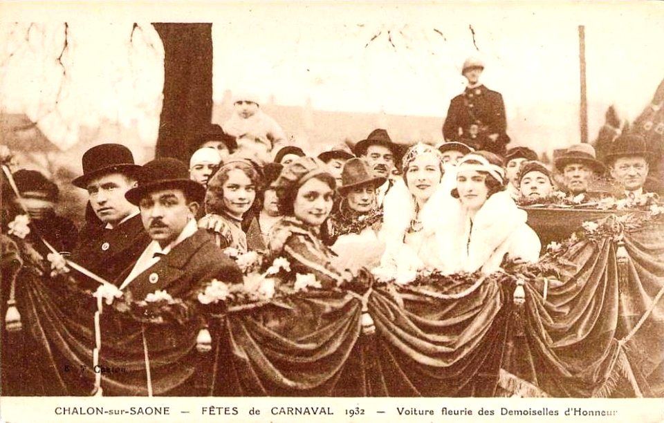 Carnaval de Chalon-sur-Saône 1932 - Voiture fleurie des Demoiselles d'Honneur