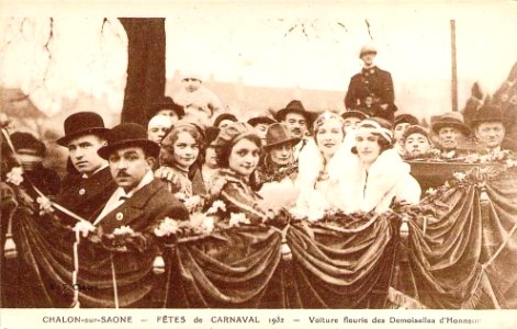 Carnaval de Chalon-sur-Saône 1932 - Voiture fleurie des Demoiselles d'Honneur
