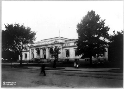 Carnegie Institution-D.C. Public Library, Mass. & N.Y. Aves., N.W., Washington, D.C. LCCN96506850
