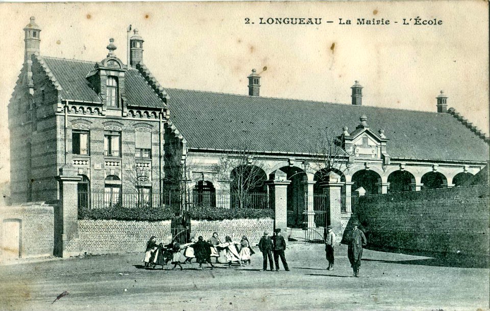CARON 2 - LONGUEAU - la mairie - L'école