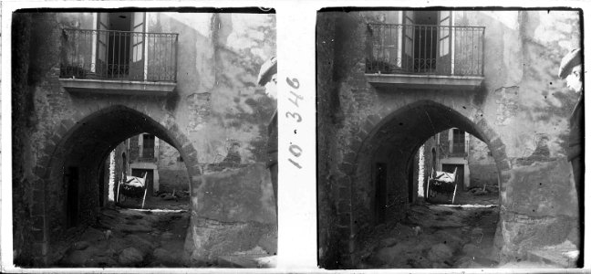 Carrer amb volta a Madremanya
