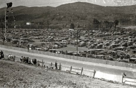 Carrera automóvilistica en el circuito de Lasarte (123 de 493) - Fondo Car-Kutxa Fototeka