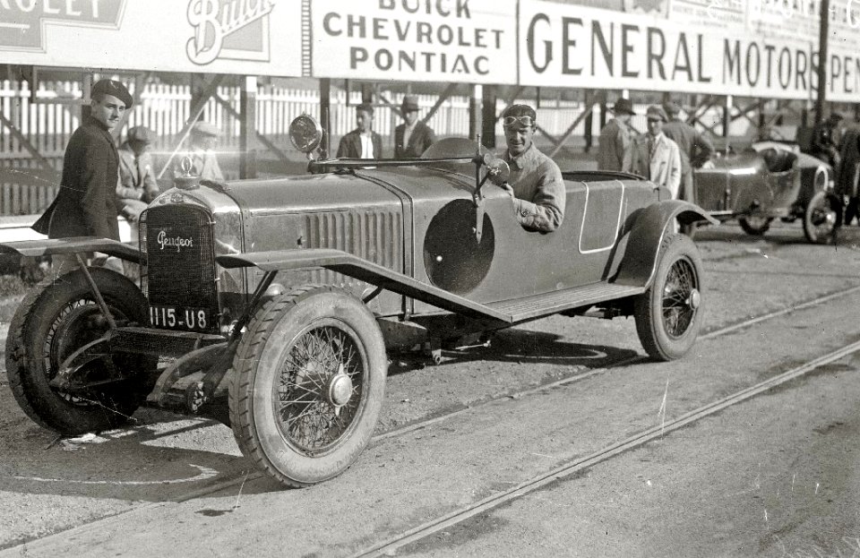 Carrera automóvilistica en el circuito de Lasarte (126 de 493) - Fondo Car-Kutxa Fototeka