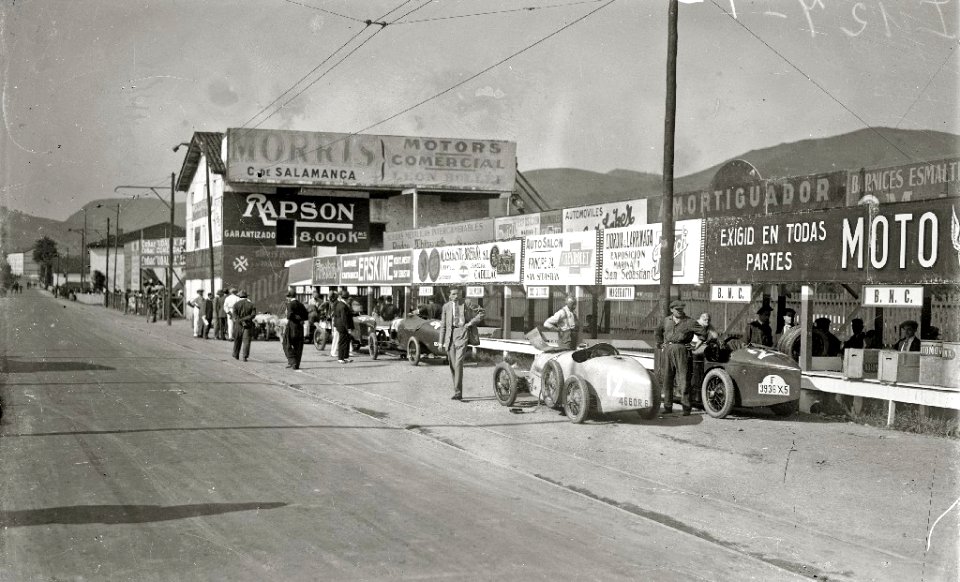 Carrera automóvilistica en el circuito de Lasarte (150 de 493) - Fondo Car-Kutxa Fototeka